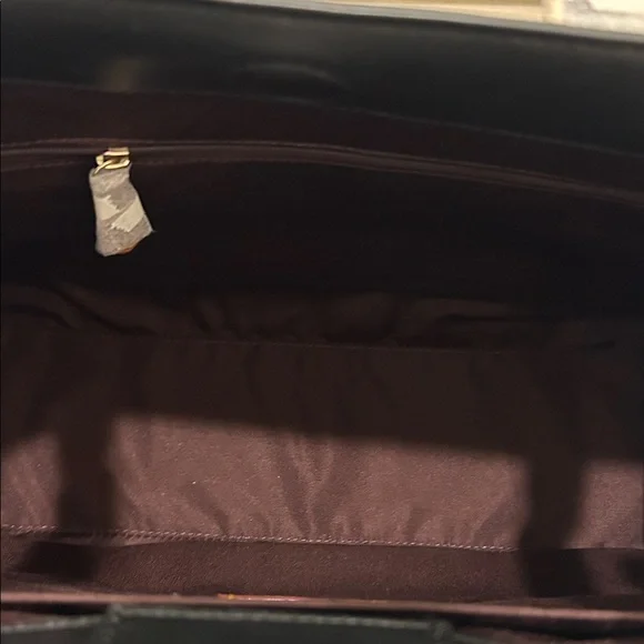 Coach (NWT) Maggie Tote in Signature Leather - Picture 11 of 17